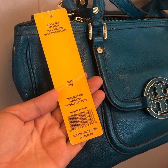 💙Amanda Hobo Double ZIP Tote NWT💙 - Picture 3 of 8